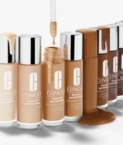 Clinique Beyond Perfecting Foundation + Concealer - 14 Vanilla 13 Clinique Beyond Perfecting Foundation + Concealer - 14 Vanilla -Max Factor Winkel 1014x1200