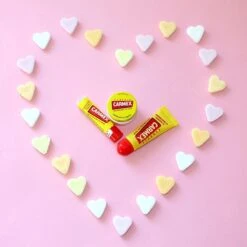 Vaseline® Carmex Lip Balm Classic Original 10 G Tube - VSCO Girls Producten - Lippenbalsem 7 Vaseline® Carmex Lip Balm Classic Original 10 G Tube - VSCO Girls Producten - Lippenbalsem -Max Factor Winkel 1200x1198 3