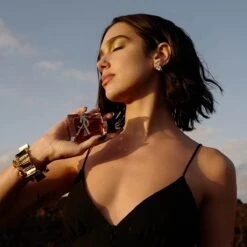 Yves Saint Laurent YSL = Libre Le Parfum Eau De Parfum - 30ml Spray - Damesparfum -Max Factor Winkel 1200x1200 1525