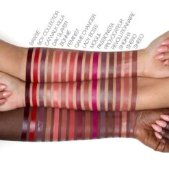 Huda Beauty Demi Matte Cream Lipstick - Révolutionnaire -Max Factor Winkel 1200x1200 75