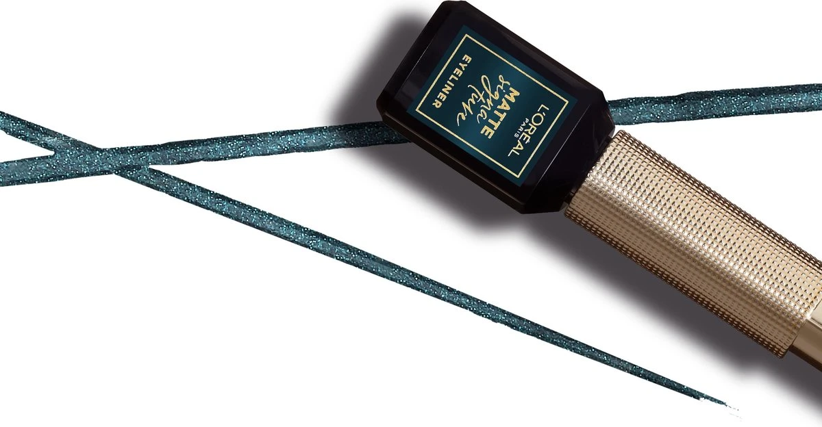 L’Oréal Paris Matte Signature Eyeliner Van Superliner – Matte Liquid Eyeliner – Waterproof - 04 Emeraude – Groen 4 L’Oréal Paris Matte Signature Eyeliner Van Superliner – Matte Liquid Eyeliner – Waterproof - 04 Emeraude – Groen - Afbeelding 2