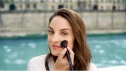 Bourjois - Delice De Poudre Bronzing Powder Browning Powder 52 16.5G 16 Bourjois - Delice De Poudre Bronzing Powder Browning Powder 52 16.5G -Max Factor Winkel 1200x679