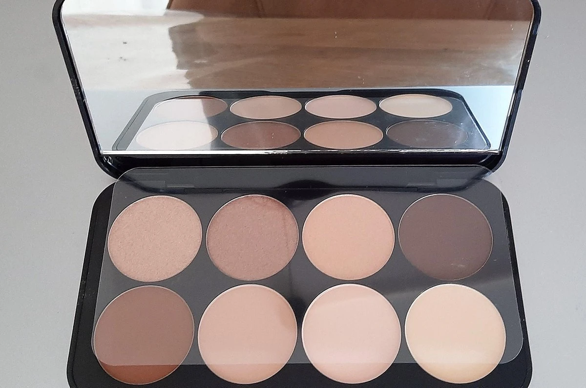 Kleuren Pallet Douglas In Handig Meeneemblik| Contour Pallet | 8 Kleuren 3 Kleuren Pallet Douglas In Handig Meeneemblik| Contour Pallet | 8 Kleuren