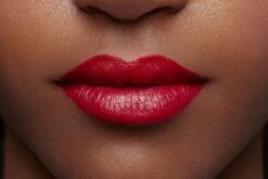 L'Oréal Paris Color Riche Matte Lippenstift - 347 Haute Rouge -Max Factor Winkel 1200x800 2