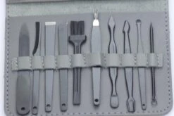 Merkloos Luxe 16-delige | Manicure Set | Met Lederen Opbergetui | Manicureset | Nagelknipper | Grijs 18 Merkloos Luxe 16-delige | Manicure Set | Met Lederen Opbergetui | Manicureset | Nagelknipper | Grijs -Max Factor Winkel 1200x804 1