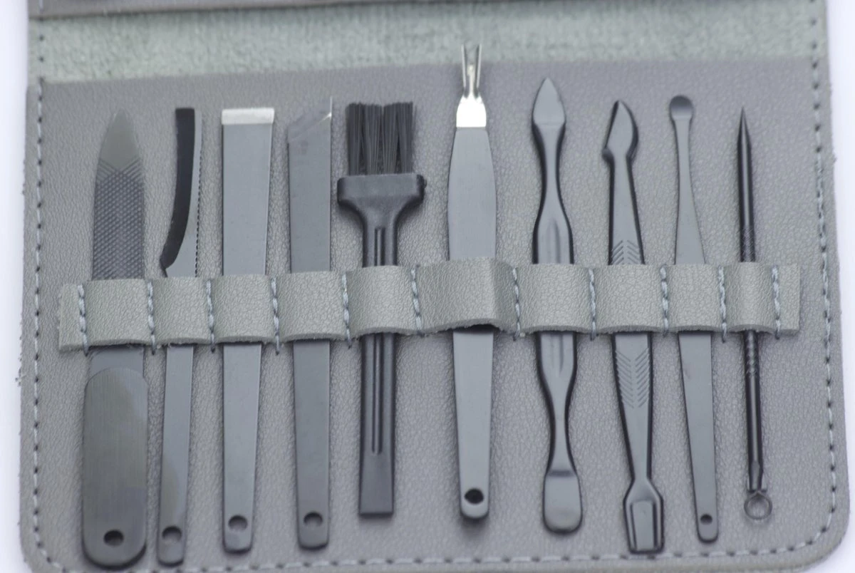 Merkloos Luxe 16-delige | Manicure Set | Met Lederen Opbergetui | Manicureset | Nagelknipper | Grijs 10 Merkloos Luxe 16-delige | Manicure Set | Met Lederen Opbergetui | Manicureset | Nagelknipper | Grijs - Afbeelding 8