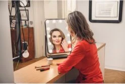 Humanas HS-HM01 White Make-up Mirror With LED Lighting 10 Humanas HS-HM01 White Make-up Mirror With LED Lighting -Max Factor Winkel 1200x805 1