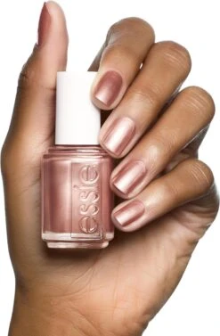 Essie Buy Me A Cameo 82 - Goud - Nagellak -Max Factor Winkel 787x1200 2