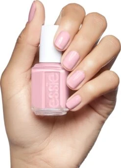 Essie Spaghettu Strap 16 - Roze - Nagellak -Max Factor Winkel 869x1200 3