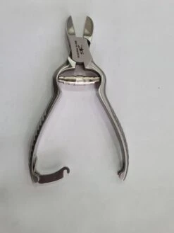 Tweezerman Teennagelknipper Stainless Steel Nagelschaar 1 St -Max Factor Winkel 900x1200 16