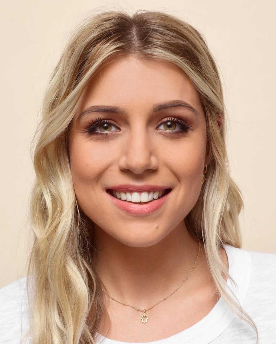 Rimmel London Lasting Matte Foundation - 200 Soft Beige 7 Rimmel London Lasting Matte Foundation - 200 Soft Beige - Afbeelding 5